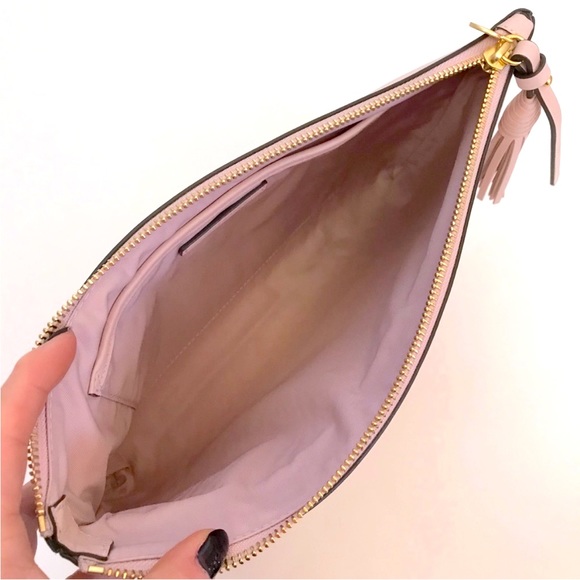 Tory Burch Fleming Medium Pouch in Shell Pink - Picture 2 of 10